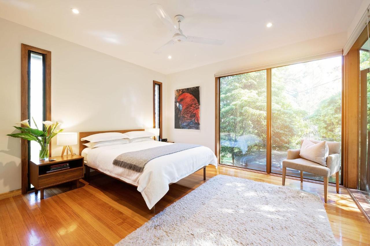 Cladich Pavilions Bed And Breakfast Aldgate Exterior photo